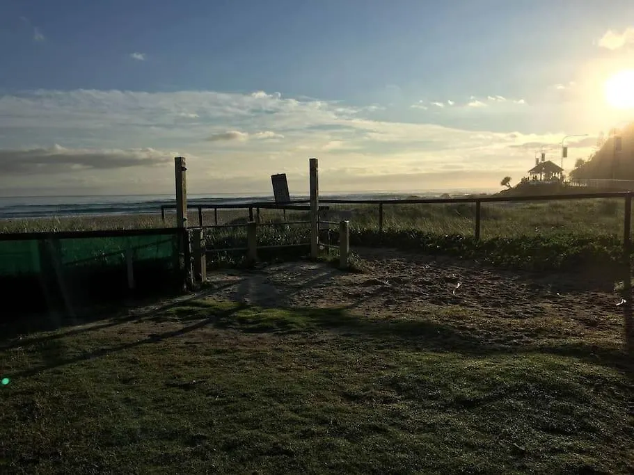 3 Bedrooms With Views Over Kirra! Gold Coast Australia