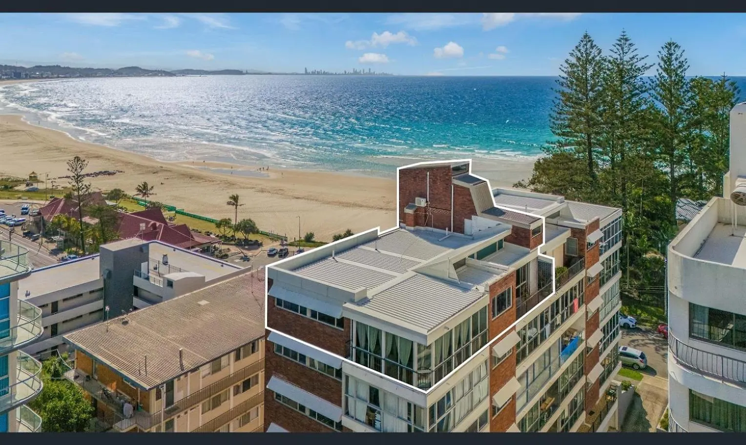3 Bedrooms With Views Over Kirra! Gold Coast